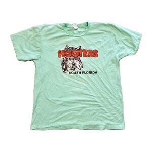 HOOTERS T-Shirt Bright Green Adult XL Extra Large South Florida Restaurant